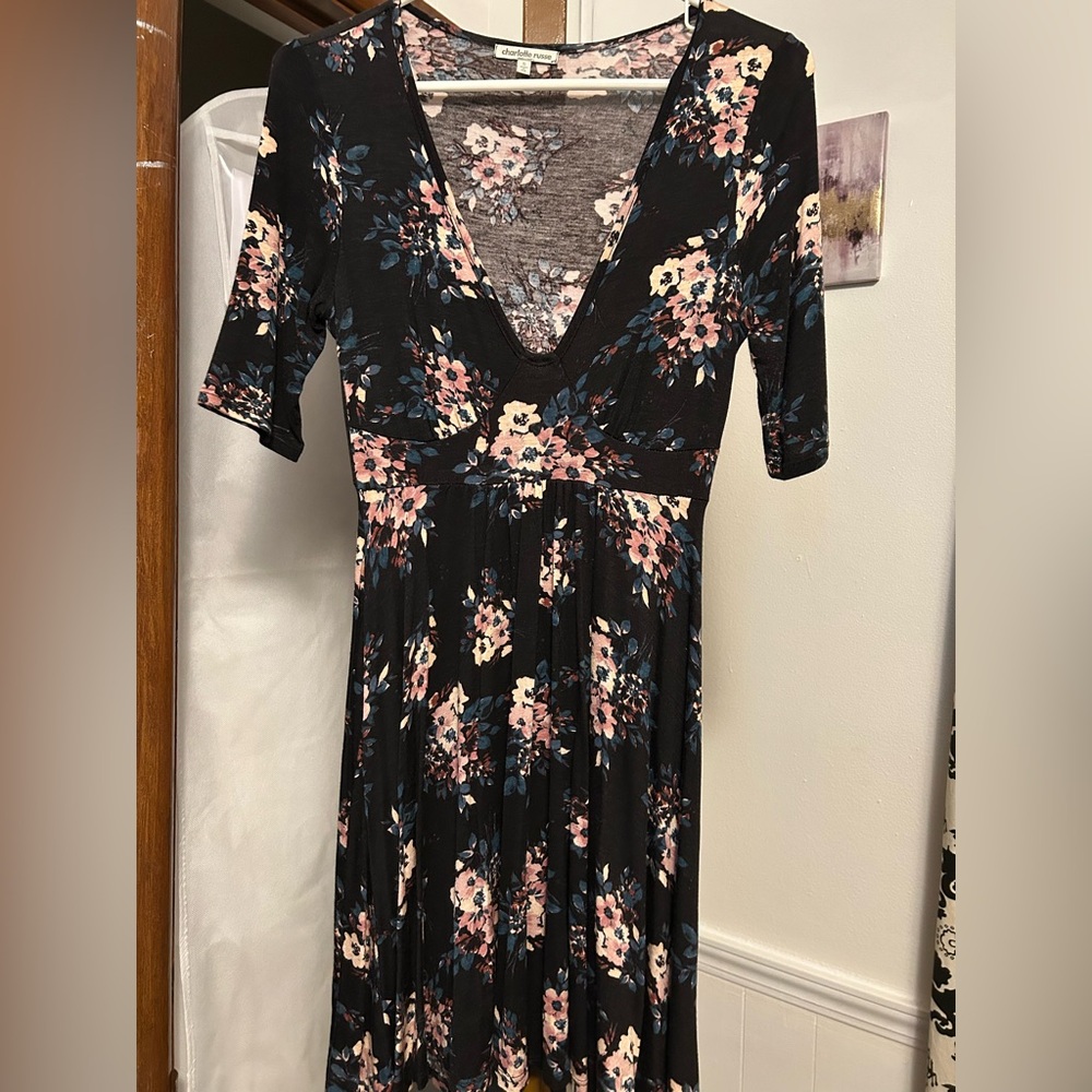 Charlotte Russe Black Floral Midi Dress